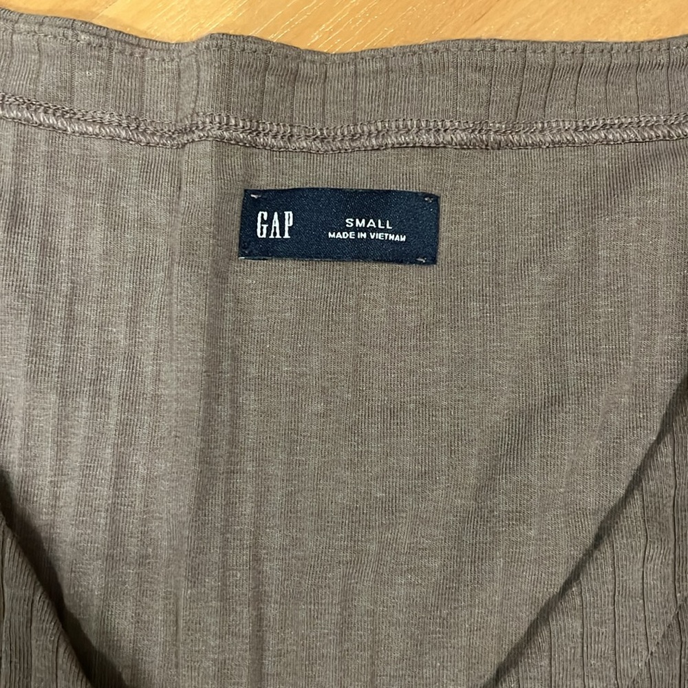 GAP Ribbed Cardigan - Picture 2 of 2